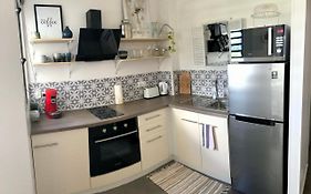 Studio Kooka Nui - Private Apartment
